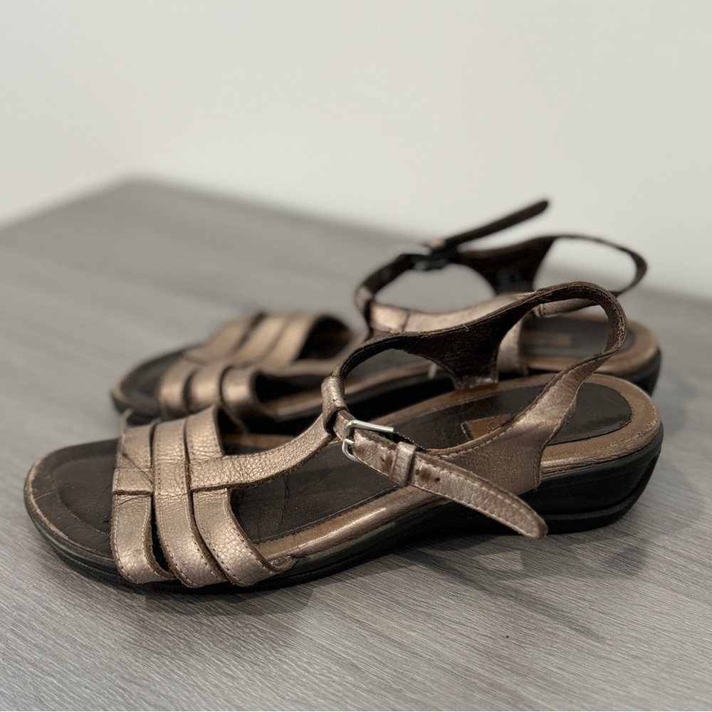 Ecco Brown Leather Women’s Sandals (38) (7.5 us)